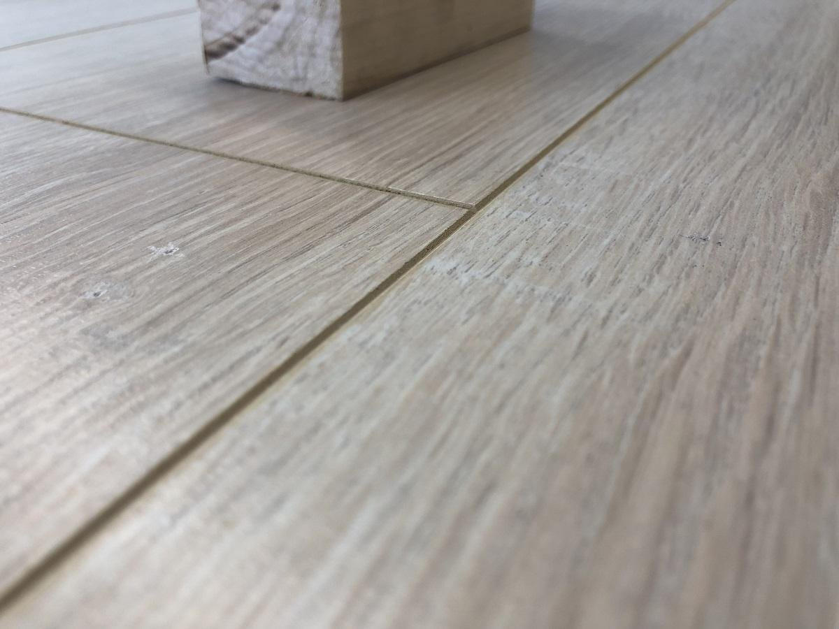 Ламинат "SunFloor" 8/32 4V Дуб Самоа 33 (1380*193*8 мм) — купить в Тольятти