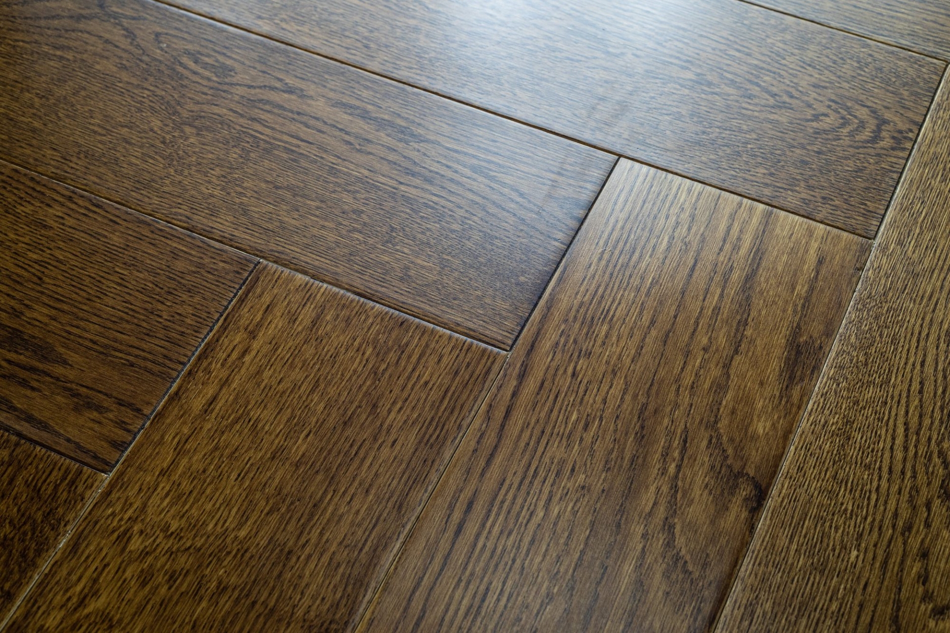 Инженерный паркет «Damy Floor» Ореховый (укладка елочкой) — купить в Тольятти